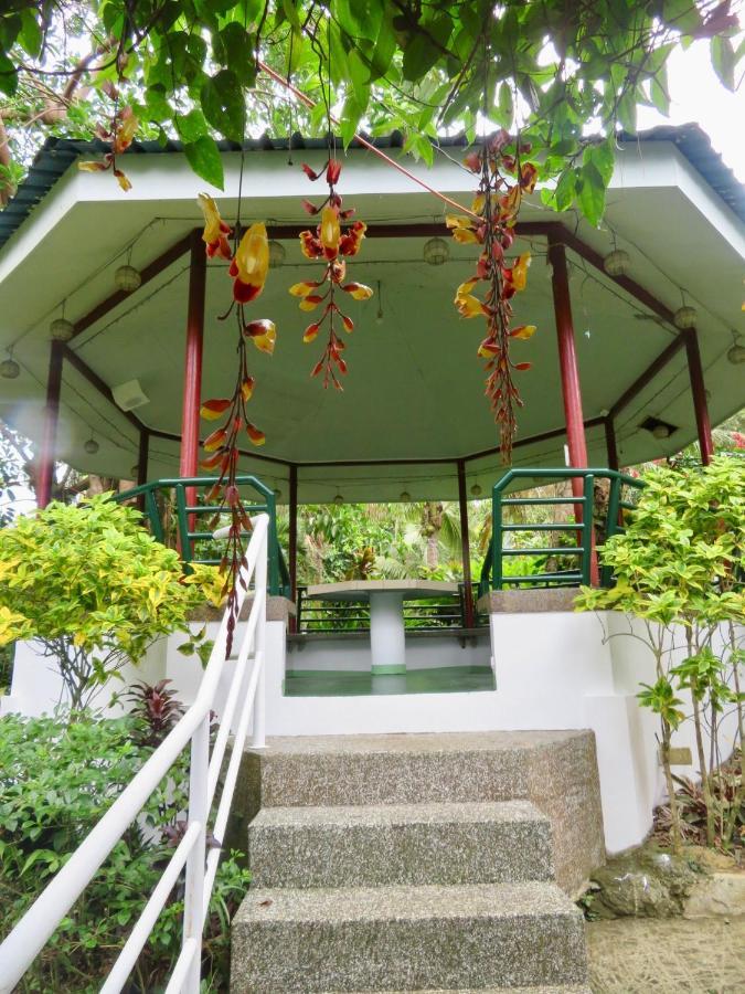 All Care Bed And Breakfast Tagaytay City Kültér fotó